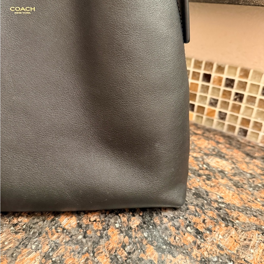 Coach Brooklyn Shoulder Bag 28 - Picture 6 of 8